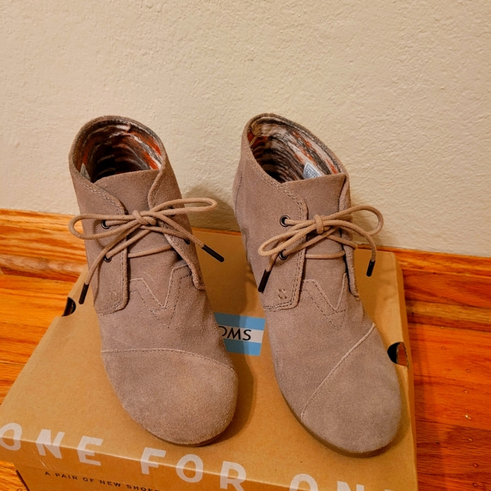 TOMS Desert Wedge 8
